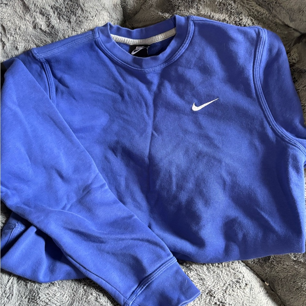 Nike Men's Blue Sweater